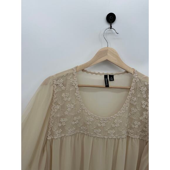 Relativity Blouse Women 2X Cream Sheer Lace Boho Oversized Sabrina Carpenter - Picture 4 of 7